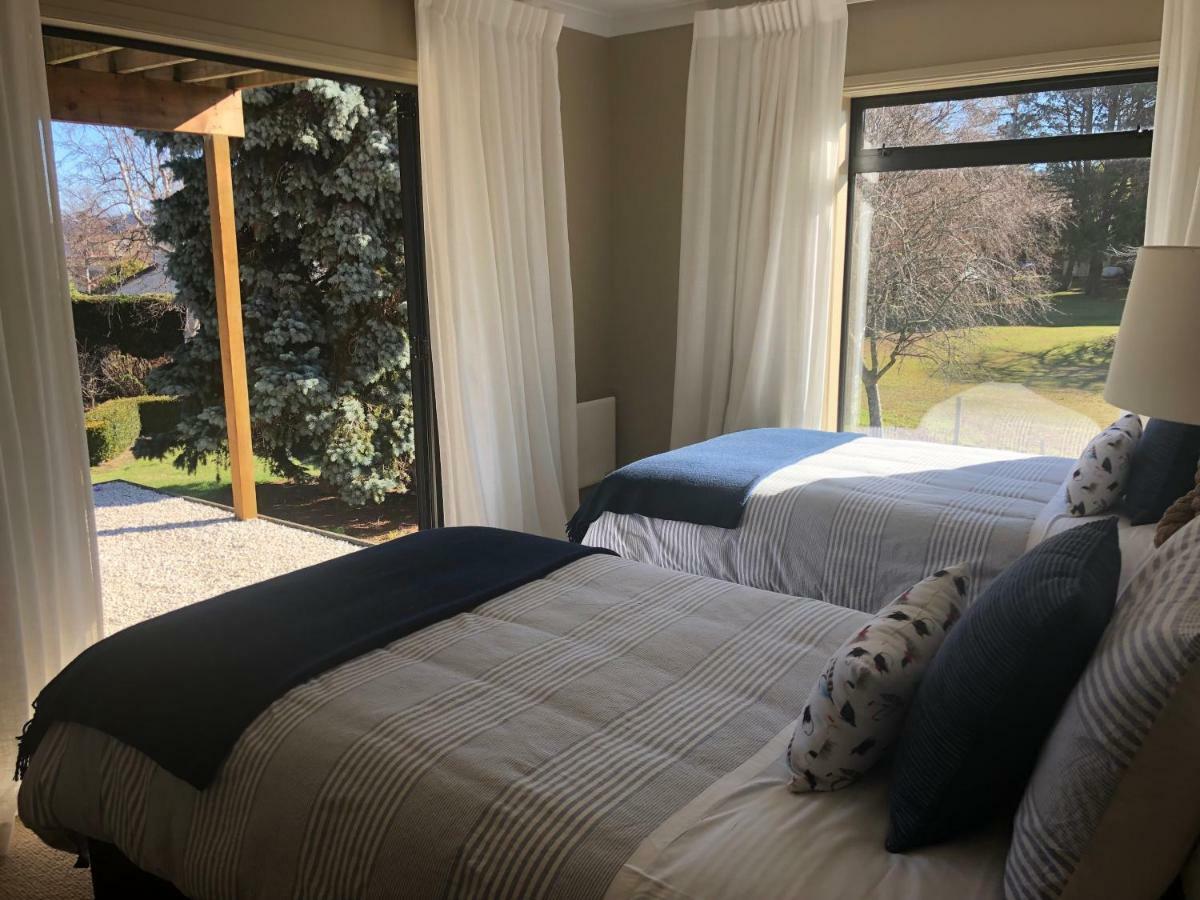 Kinloch Lakeview Lodge - Taupo מראה חיצוני תמונה